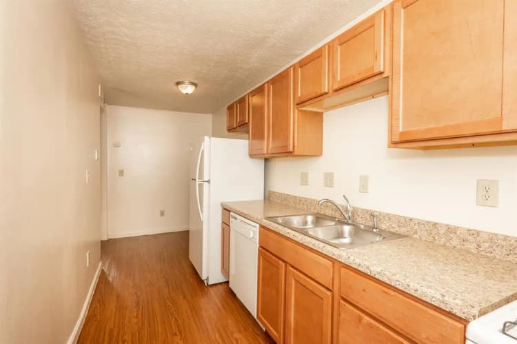 undefined apartments for rent - image - 2729 Euclid Ct 2 Print (9 of 26).jpg