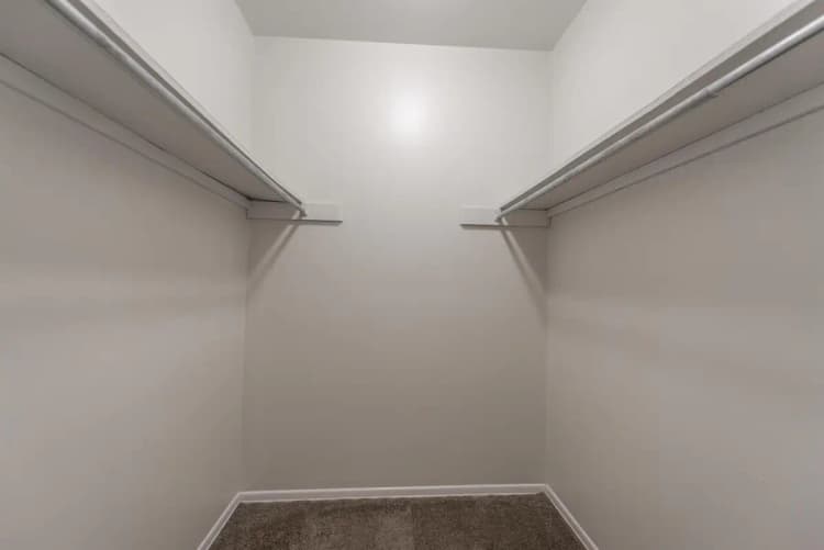 undefined apartments for rent - image - 310 Oak- 605-12.jpg