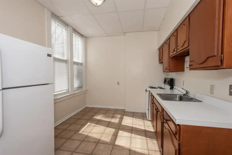 undefined apartments for rent - image - 2812 Jefferson 3 Print-10.jpg