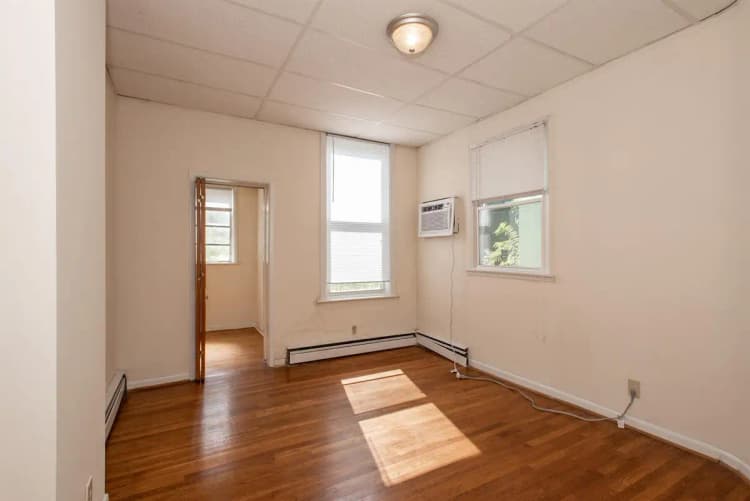 undefined apartments for rent - image - 2812 Jefferson 3 Print-15.jpg