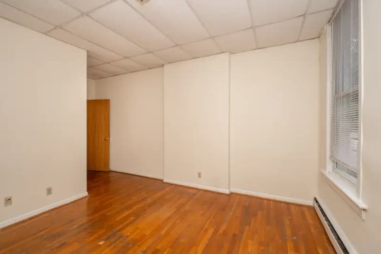 undefined apartments for rent - image - 2812 Jefferson Ave Web (15 of 18).jpg