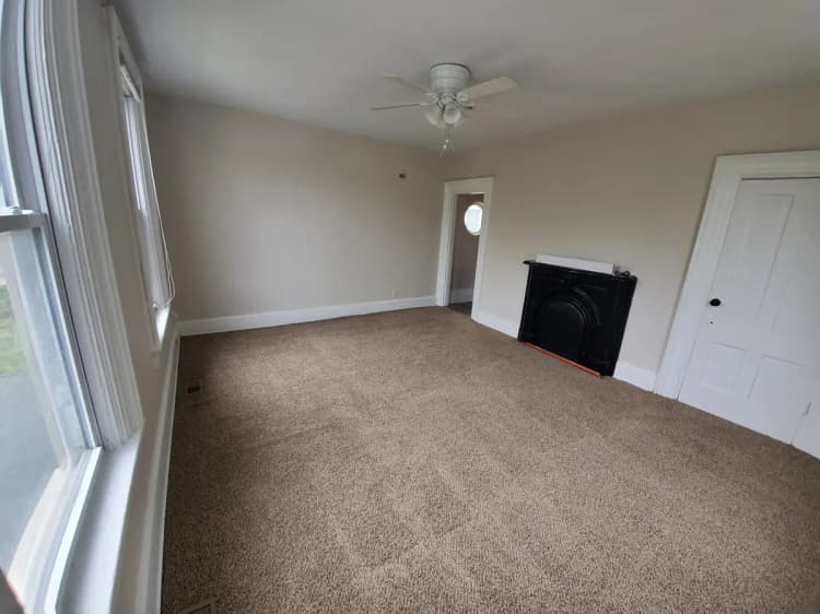 undefined apartments for rent - image - 414-hoge-st-unit-2-cincinnati-oh-building-photo (3).jpg