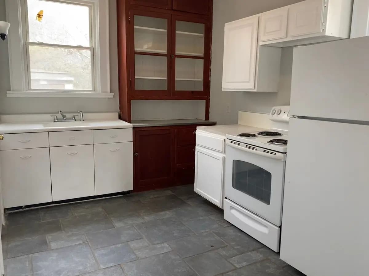 undefined apartments for rent - image - large (10).jpeg