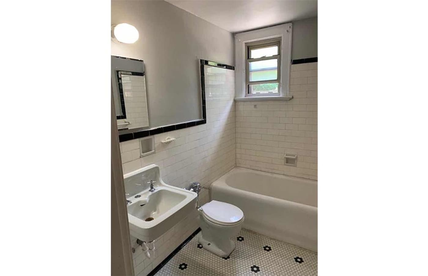 undefined apartments for rent - image - large-1580.jpg