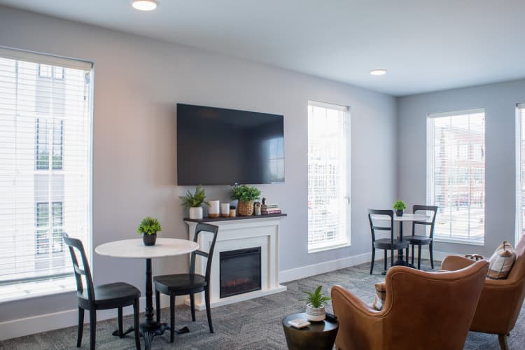 undefined apartments for rent - image - Community Lounge | Cincinnati OH Apartments For Rent | The residences at MQ